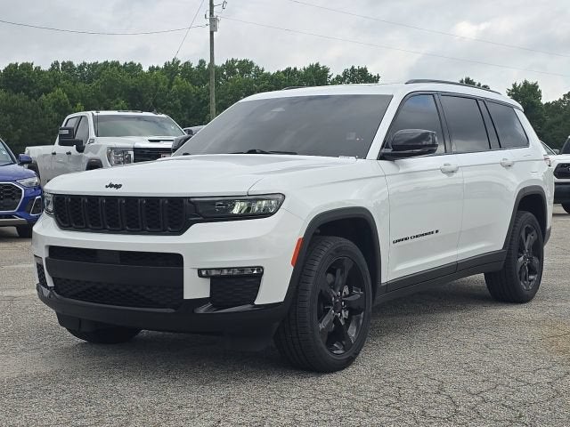 2025 Jeep Grand Cherokee L Limited 4x2 in White — front three-quarter view